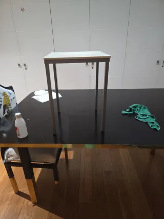 Silla Negra y plateada Tengo 3 iguales