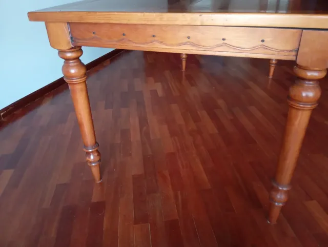 Mesa de madera maciza