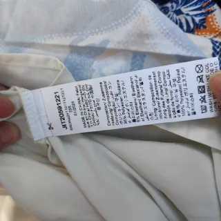 Vestido corto estampado talla L