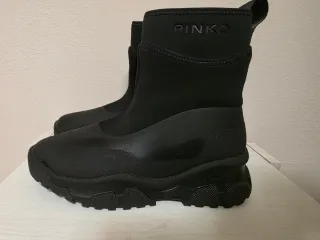 Stivaletti Pinko Neri