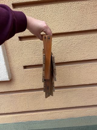 Mesita/taburete plegable de madera