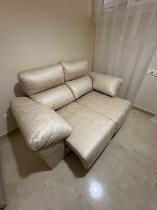 Sofá 2 plazas crema polipiel