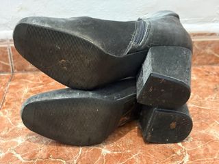 Botines de terciopelo grises