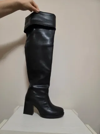 Stivali Pinko neri alti con tacco