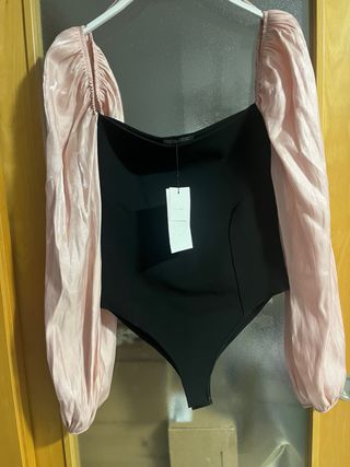 Body Zara Negro y Rosa Talla L