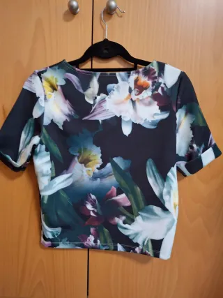 Camisa VILA floral elástica Talla XS