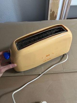 Tostadora BIG CARLSON color crema
