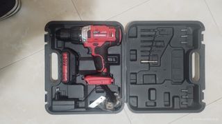 Bolso herramientas Stanley negro y amarillo