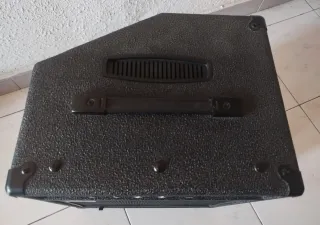 Ampli Bajo Ampeg BA-108