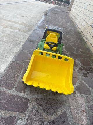 Tractor John Deere pedales con remolque