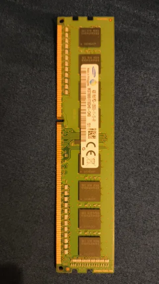 SK hynix 4GB PC3L-12800U Módulo RAM