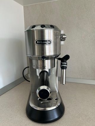 Cafetera DeLonghi Dedica