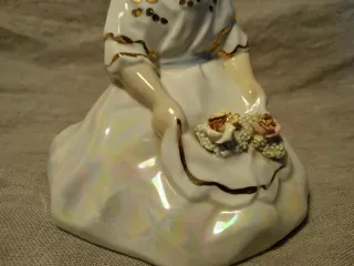 Figura vintage Fallera de porcelana – Santa Rufina