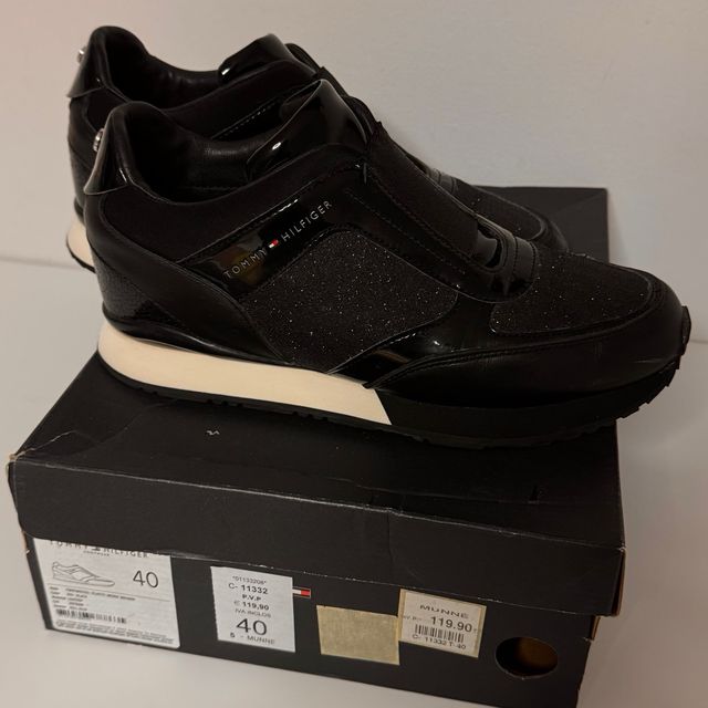Zapatillas Tommy Hilfiger Negras Talla 40