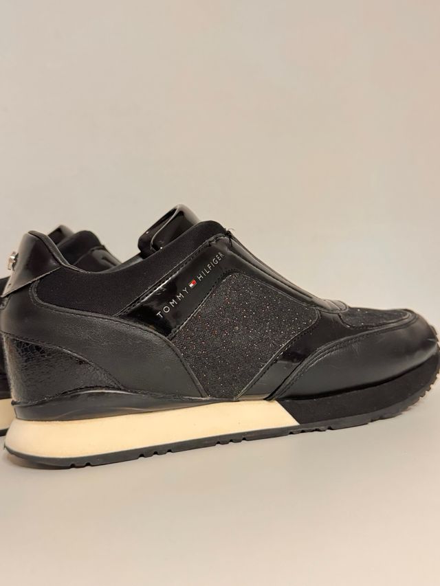 Zapatillas Tommy Hilfiger Negras Talla 40