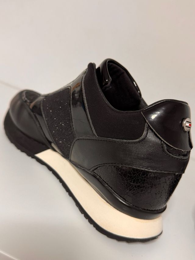 Zapatillas Tommy Hilfiger Negras Talla 40