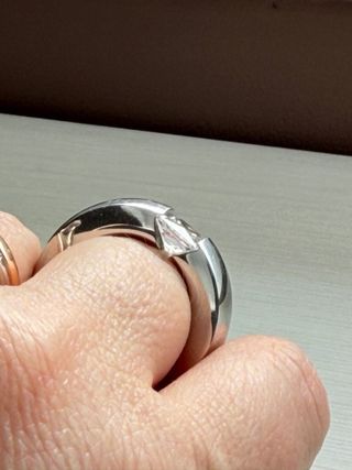 Anillo Acero y circonita