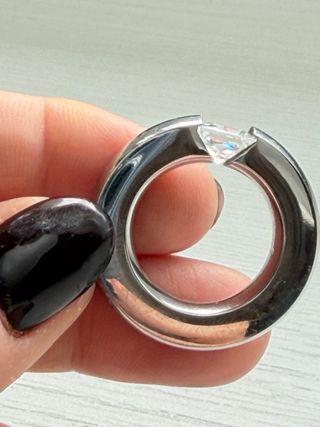 Anillo Acero y circonita