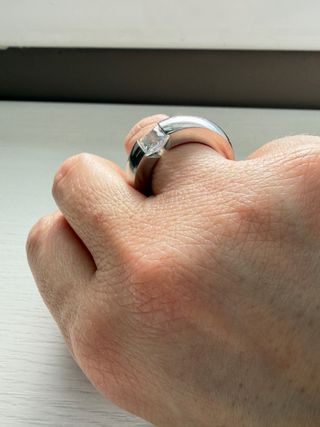 Anillo Acero y circonita