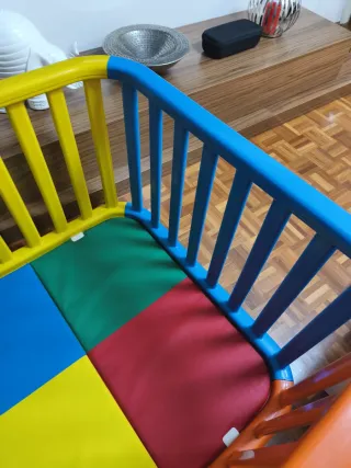 Parque infantil multicolor