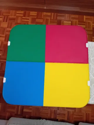 Parque infantil multicolor