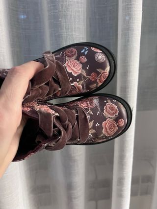 Botas niña estampadas flores  Talla 23