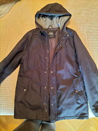 Parka azul Lefties Talla M