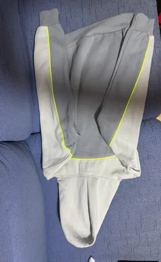 Conjunto SynaWorld Gris y Verde. venta en persona