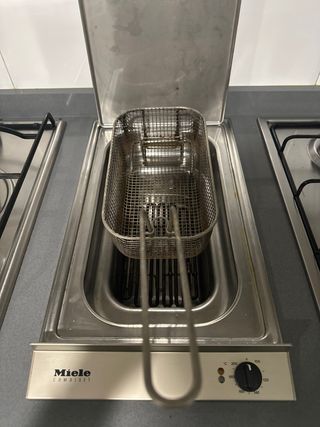 Freidora Miele CombiSet empotrable