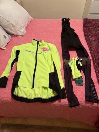 Set Ciclismo Donna nuovo, mai indossato
