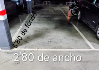 Alquilo amplia plaza de garaje(coche y moto)