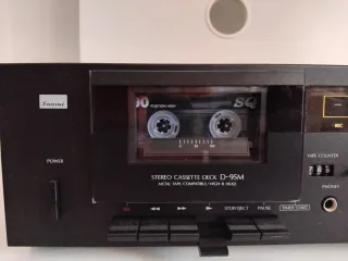 Pletina Sansui D-95M