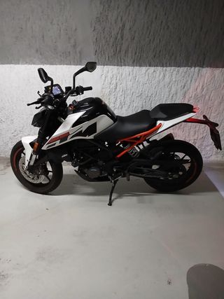 KTM Duke 125