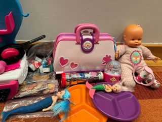 Lote de muñecos NENUCO y accesorios