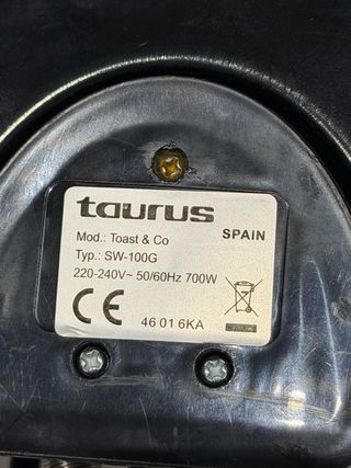 Sandwichera Taurus Grill 700W Toast & co