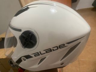 Casco Blade AGV