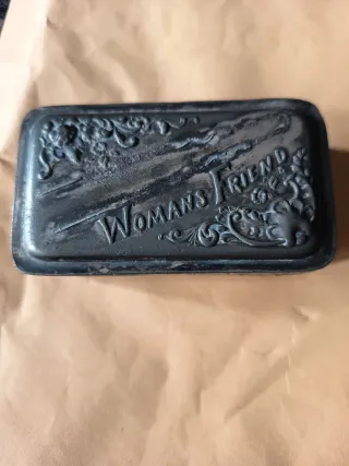 Caja Amiga de la Mujer antigua