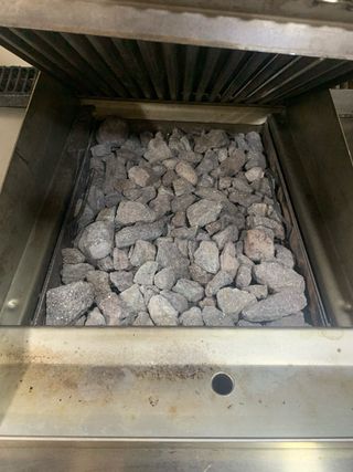 Parrilla Lotus Piedra Volcánica