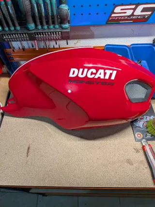Carnagens Depósito Ducati Monster 696/796/1100