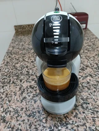Cafetera Dolce Gusto Automática