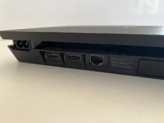 PS4 (PlayStation 4) Negra