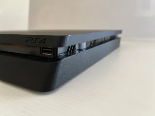 PS4 (PlayStation 4) Negra