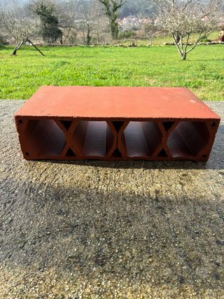 Botellero de arcilla para 4 botellas