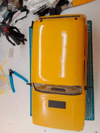 Carrocería Crawler Niva Amarilla