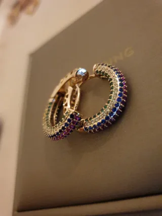 Pendientes chapados en oro con caja