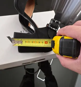 Sandali neri con tacco donna