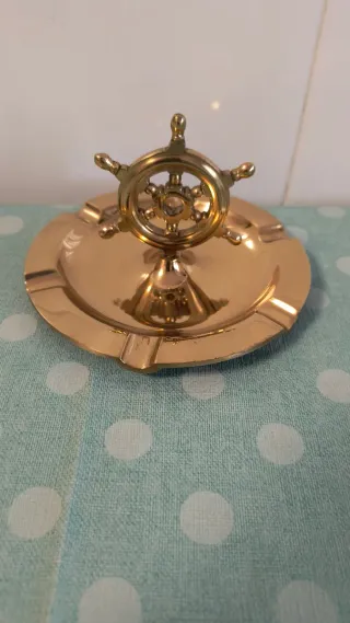 Cenicero Timón Vintage Latón