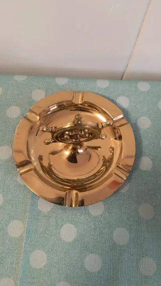 Cenicero Timón Vintage Latón