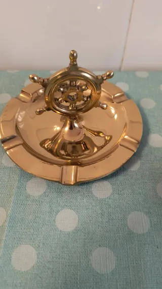 Cenicero Timón Vintage Latón