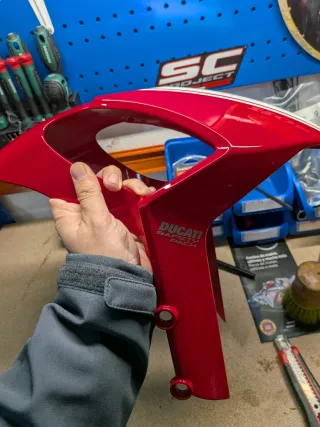 Guarda lamas frontal Ducati Monster original